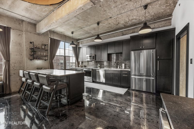 200 W Jackson Ave #607, Knoxville, TN 37902
