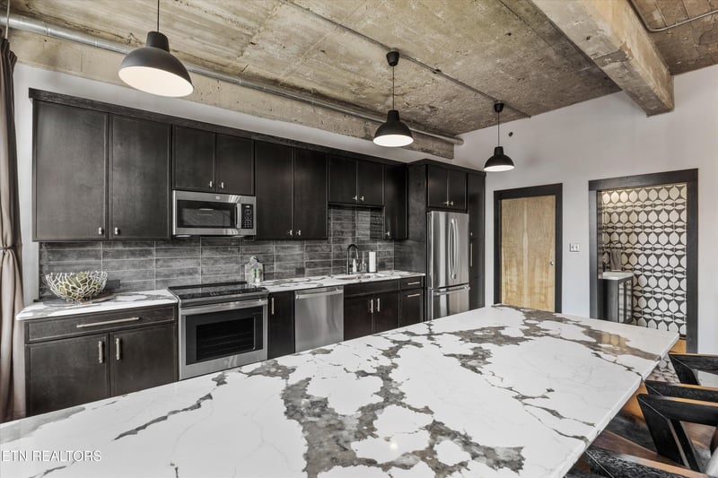 200 W Jackson Ave #607, Knoxville, TN 37902