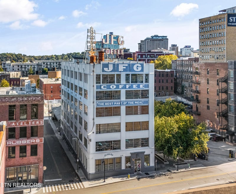 200 W Jackson Ave #607, Knoxville, TN 37902