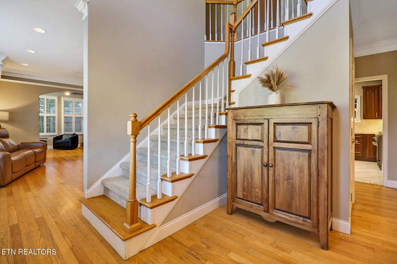 2000 Cascade Falls Ln, Knoxville, TN 37931