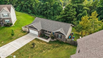 2000 Country Brook Ln, Knoxville, TN 37921