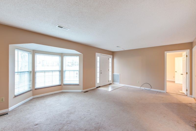 2000 Woodrow Dr, Knoxville, TN 37918