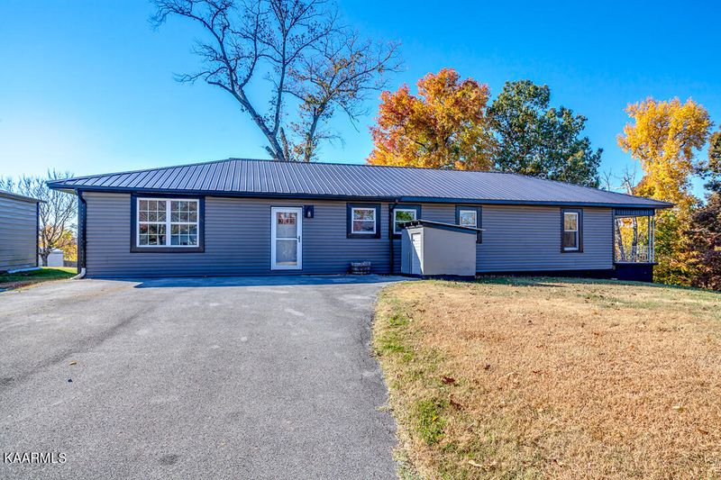 2001 3rd Rd, Knoxville, TN 37914