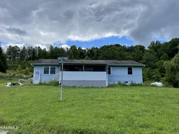 2001 Airport Road Rd, Oakdale, TN 37829