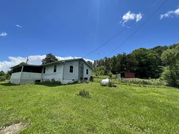 2001 Airport Road Rd, Oakdale, TN 37829