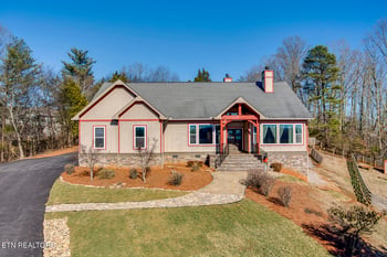 2001 Beals Chapel Rd, Lenoir City, TN 37772