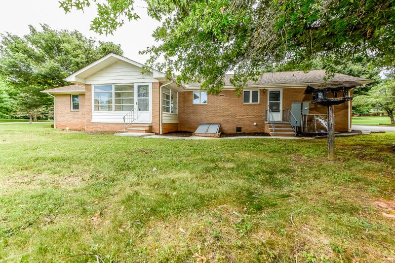 2001 Cochran Rd, Maryville, TN 37803