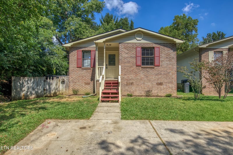 2001 Countryhill Ln, Knoxville, TN 37923