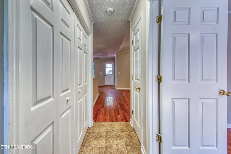 2001 Countryhill Ln, Knoxville, TN 37923