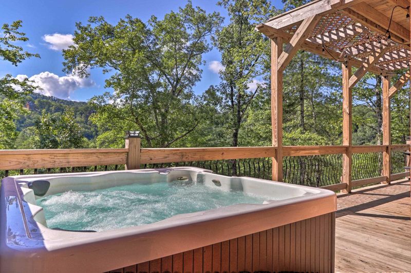 2001 Turkey Creek Way, Sevierville, TN 37862