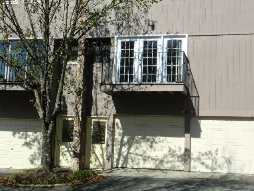2002 Cherokee Bluff, Knoxville, TN 37920