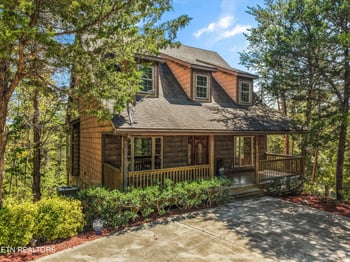 2004 Kerr Rd, Sevierville, TN 37876