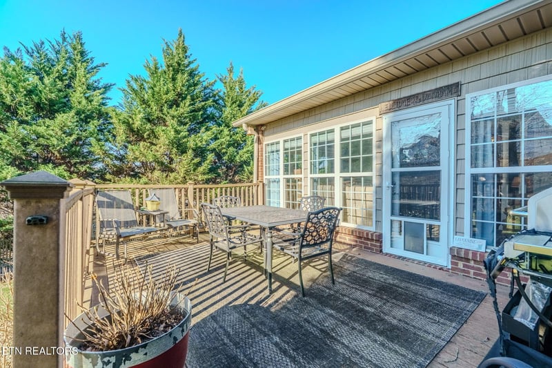 2005 Infinity Ln, Sevierville, TN 37876