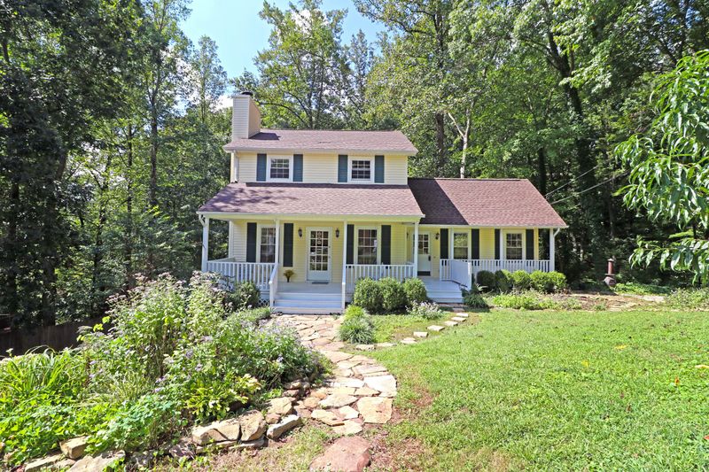 2005 Marshy Swamp Point, Knoxville, TN 37932