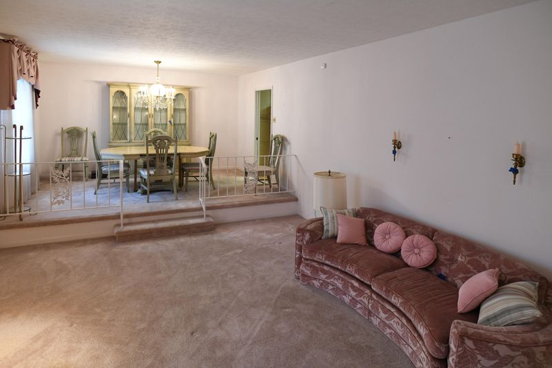 2006 Schaeffer Rd, Knoxville, TN 37932