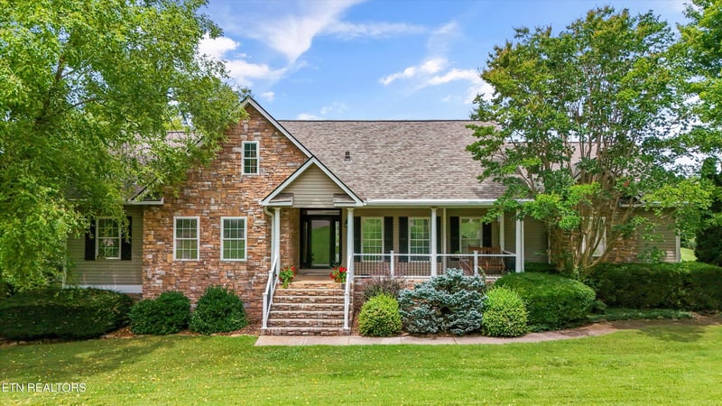 2007 Eastwood Dr, Maryville, TN 37803