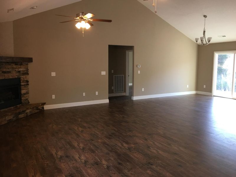 2007 Glacier Ave, Sevierville, TN 37862