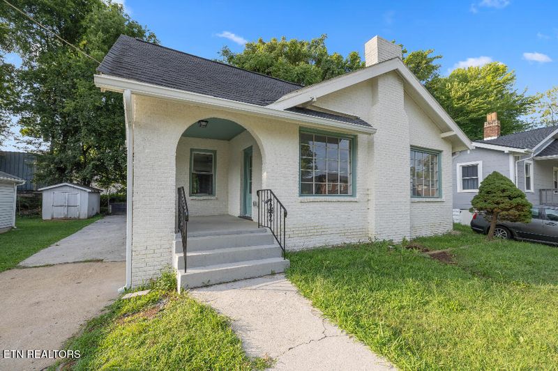 2008 E 5th Ave, Knoxville, TN 37917