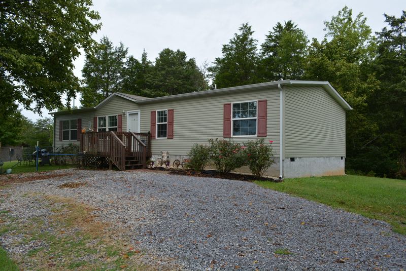 2008 Elkins Rd, Kodak, TN 37764
