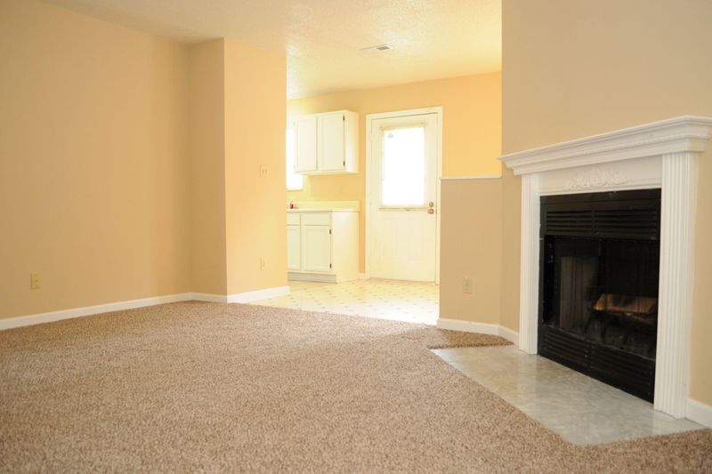 2008 Silverbrook Dr, Knoxville, TN 37923