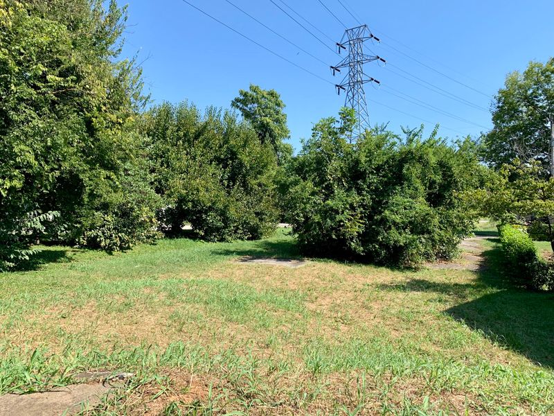 2008 Washington Pike, Knoxville, TN 37917