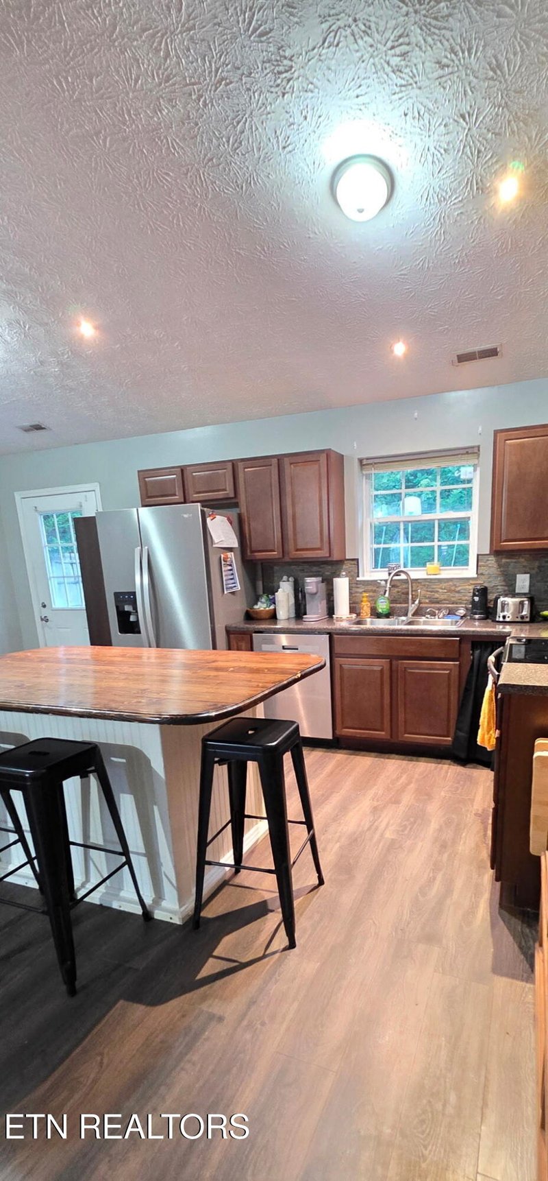 2009 Infinity Ln, Sevierville, TN 37876