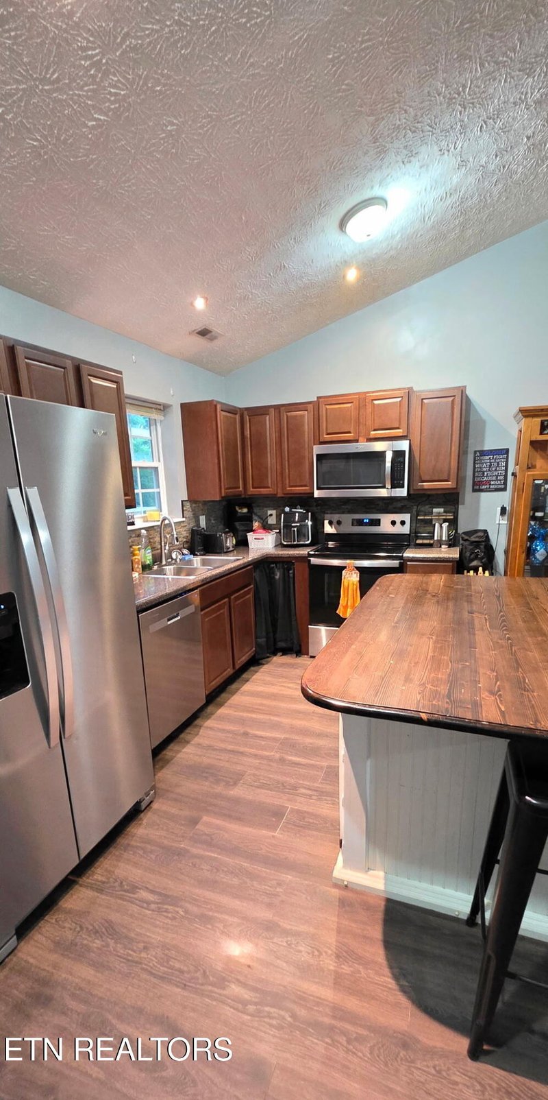 2009 Infinity Ln, Sevierville, TN 37876