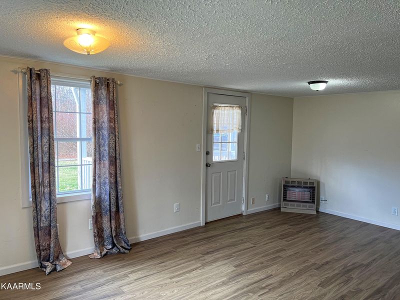 2009 Keno Dr, Crossville, TN 38572