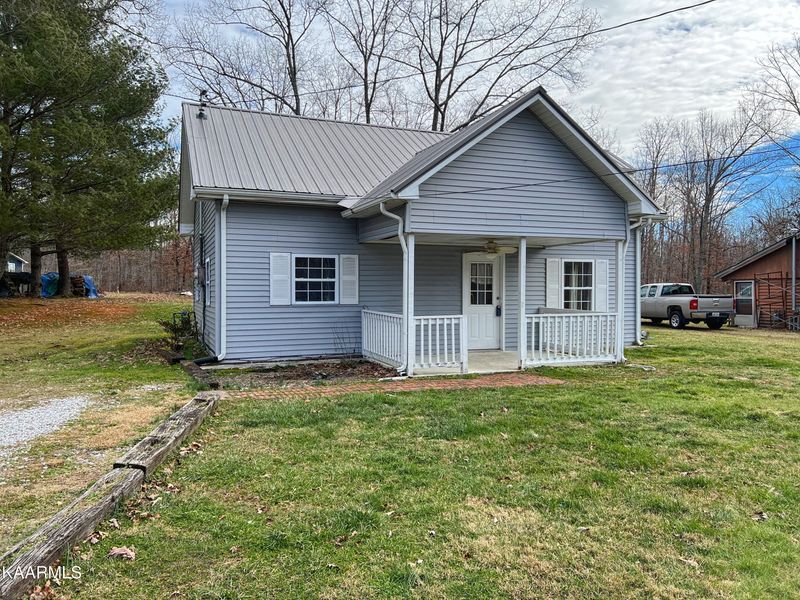 2009 Keno Dr, Crossville, TN 38572