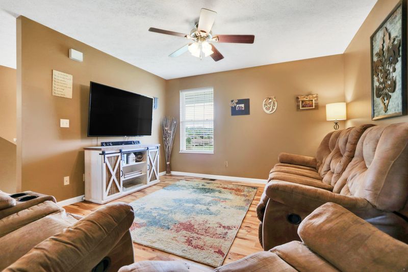 2009 Malibu Ct, Sevierville, TN 37876