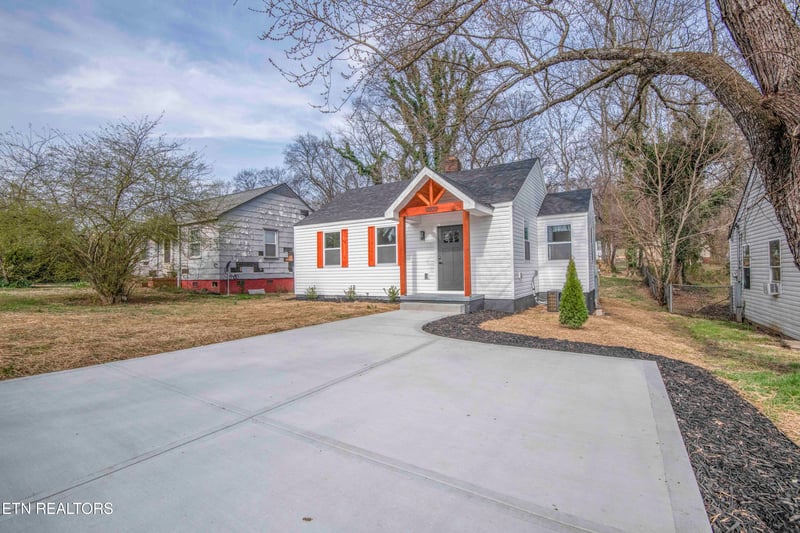 2009 Seminole Ave, Knoxville, TN 37915