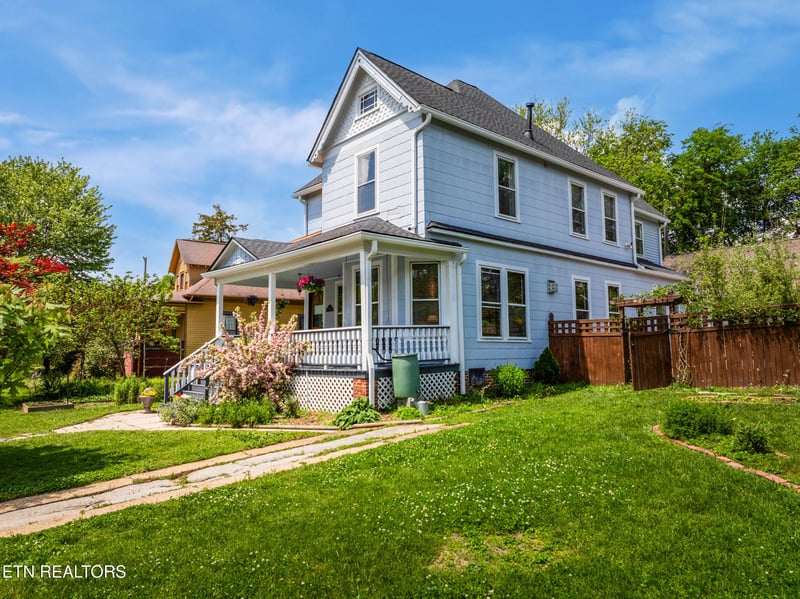 2009 Washington Ave, Knoxville, TN 37917