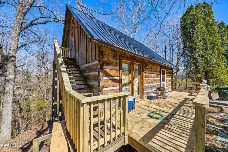 201 Alexanderia St, Sevierville, TN 37862