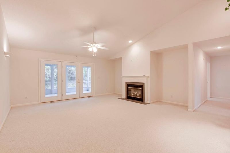 201 Awohili Cir, Loudon, TN 37774