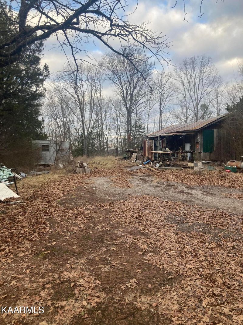 201 Chance Rd, Vonore, TN 37885