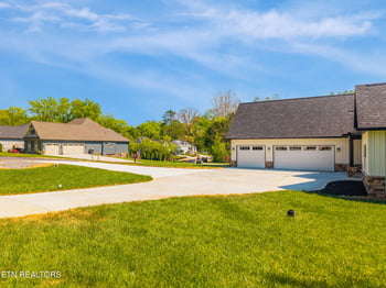 201 Chatuga Way, Loudon, TN 37774