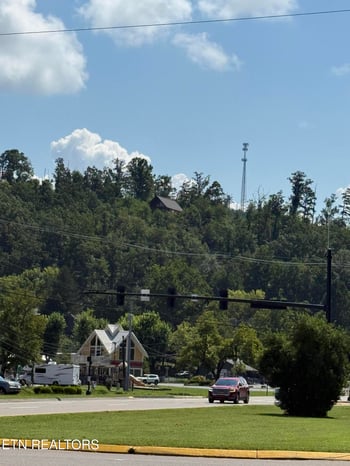 201 Cherry Laurel Dr #201, Pigeon Forge, TN 37863