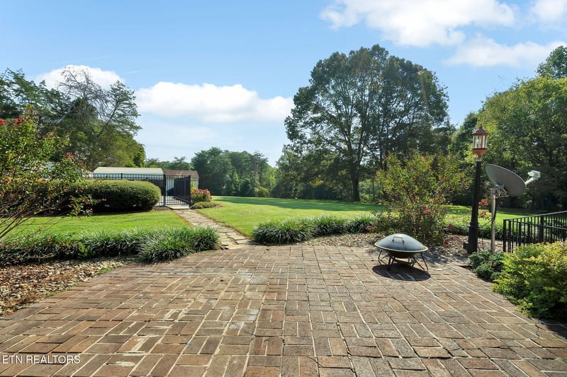 201 County Road 577, Englewood, TN 37329