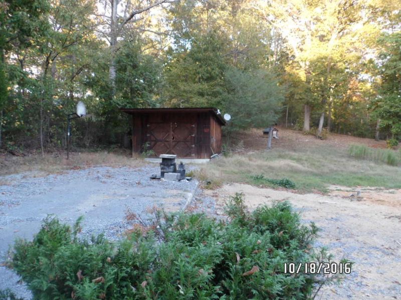 201 County Road 732, Calhoun, TN 37309