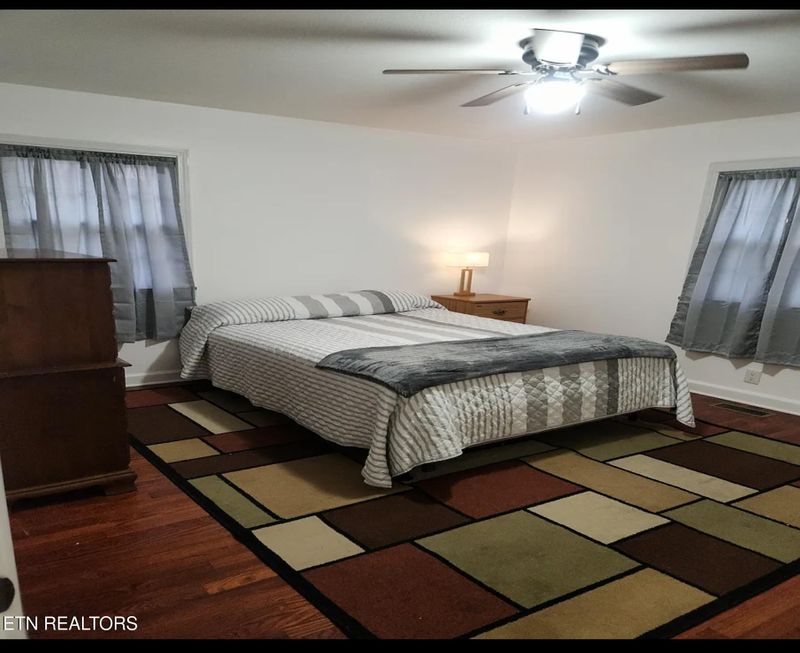 201 E Evans St, Rockwood, TN 37854
