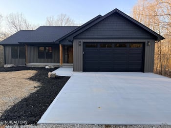 201 Grand Pappy Ln, Oneida, TN 37841