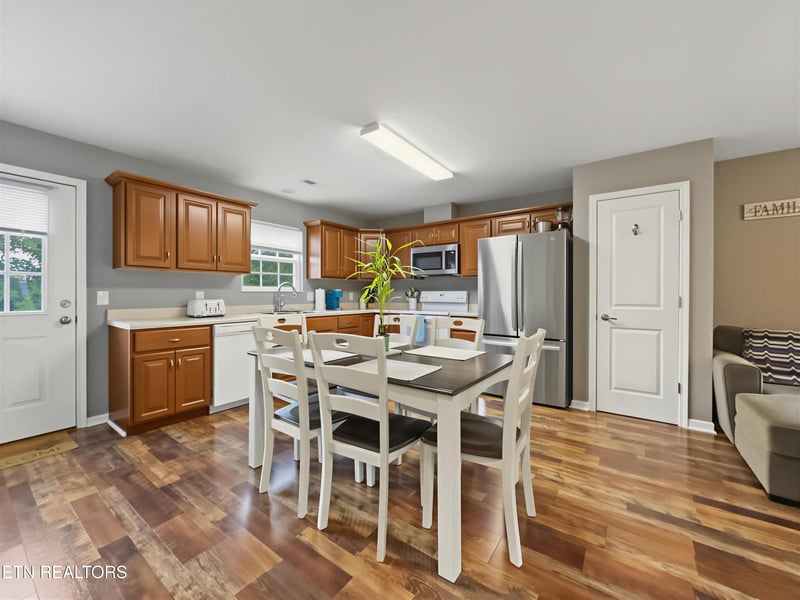 201 Heritage Crossing Dr, Maryville, TN 37804