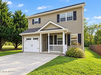 201 Heritage Crossing Dr, Maryville, TN 37804