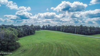 201 Lindsey Howard Rd, Lancing, TN 37770