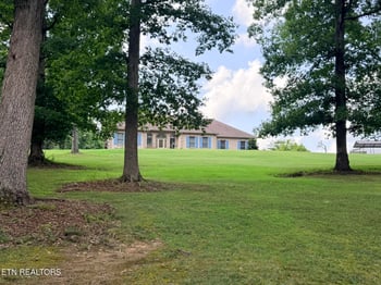 201 N Baker St, Oneida, TN 37841