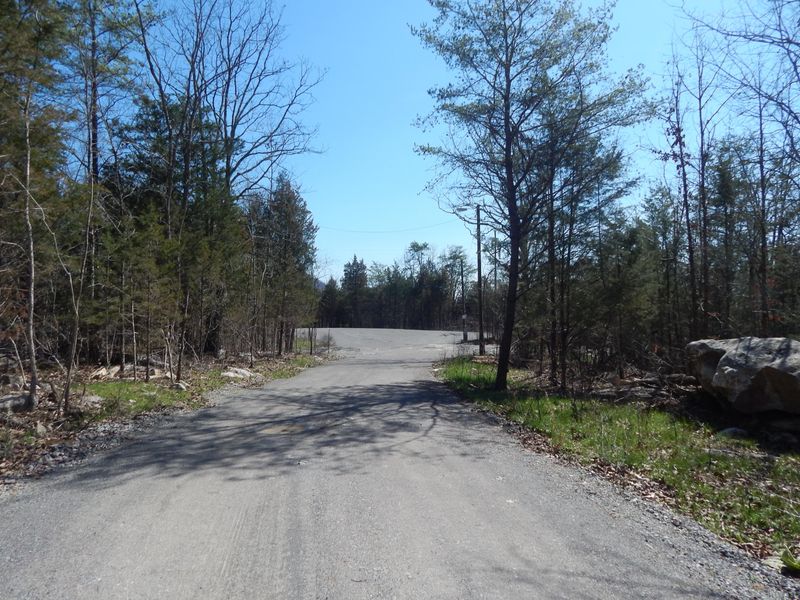 201 Tazewell Pike, Luttrell, TN 37779