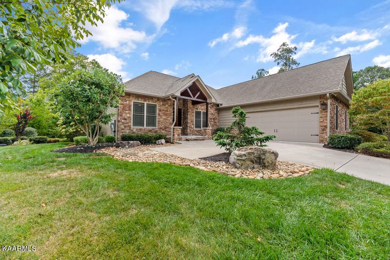 201 Vinita Pl, Loudon, TN 37774