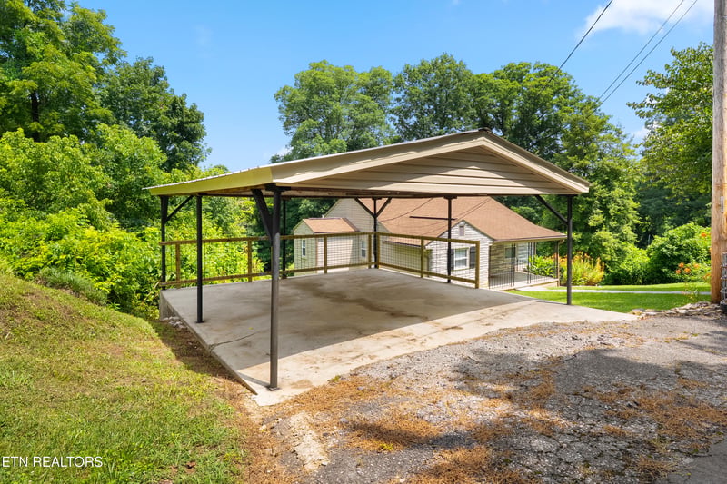 201 W 9th Ave, Lenoir City, TN 37771