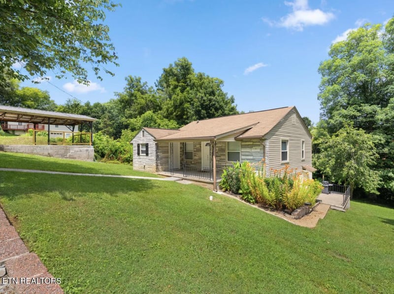 201 W 9th Ave, Lenoir City, TN 37771