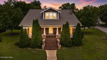 201 W Washington Ave, Clinton, TN 37716
